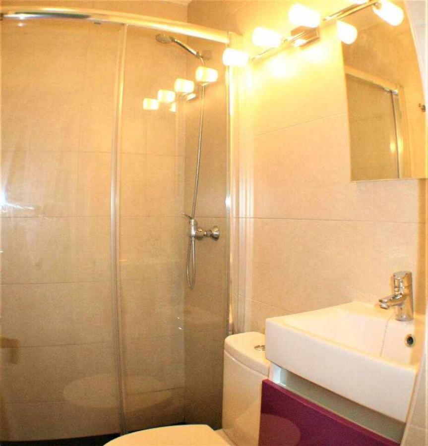 Apartamento Cercano A Madrid Rio Centrico Nuevo Luaran gambar